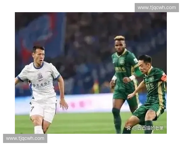 世界杯实况报道：激烈对决、经典时刻与球迷热情共舞